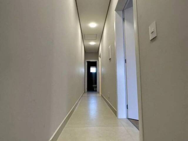 Casa para Venda em Santana de Parnaíba - 5