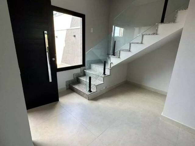 Casa para Venda em Santana de Parnaíba - 4