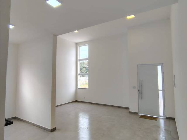 #372 - Casa para Venda em Cotia - SP - 2