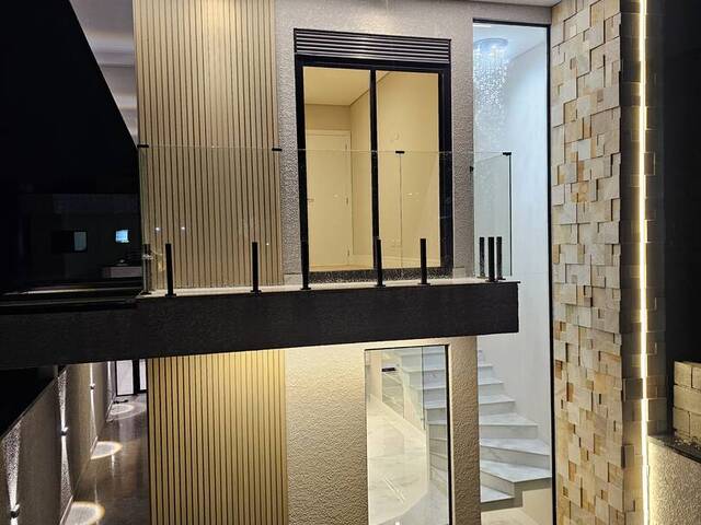 Casa para Venda em Santana de Parnaíba - 4