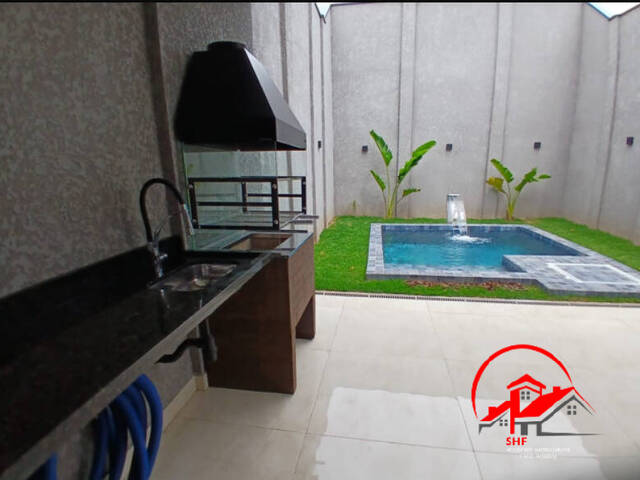 Casa para Venda em Santana de Parnaíba - 3