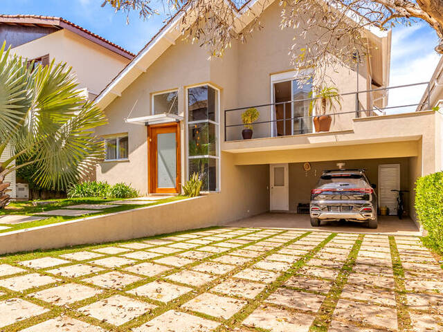 Casa para Venda em Santana de Parnaíba - 3