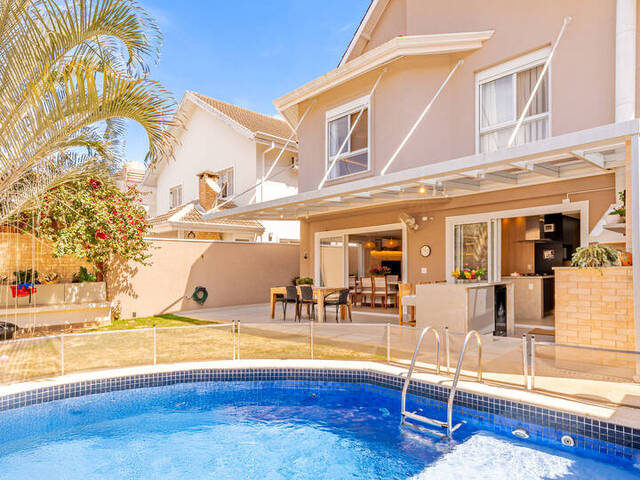 Casa para Venda em Santana de Parnaíba - 4