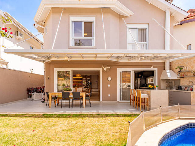 Casa para Venda em Santana de Parnaíba - 2