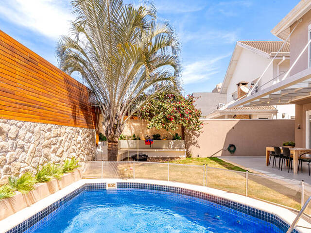 Casa para Venda em Santana de Parnaíba - 5