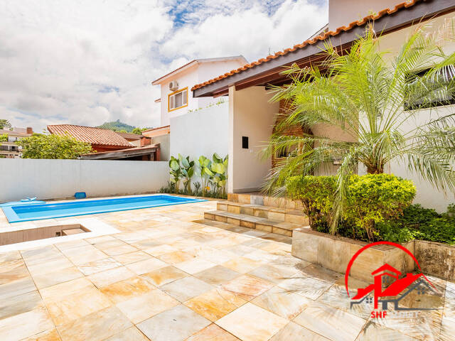 Casa para Venda em Santana de Parnaíba - 3