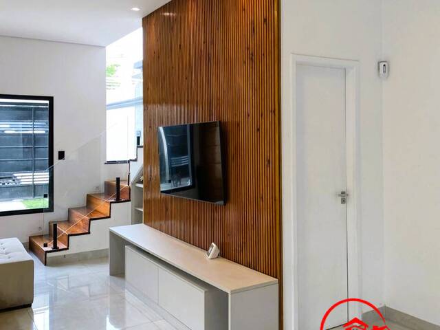 Casa para Venda em Santana de Parnaíba - 5