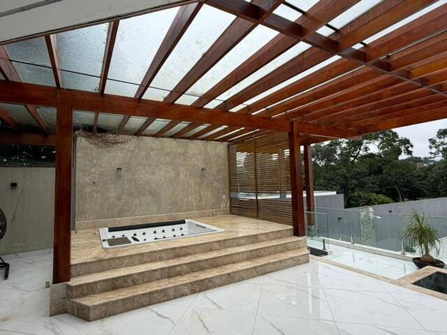 Casa para Venda em Carapicuíba - 2