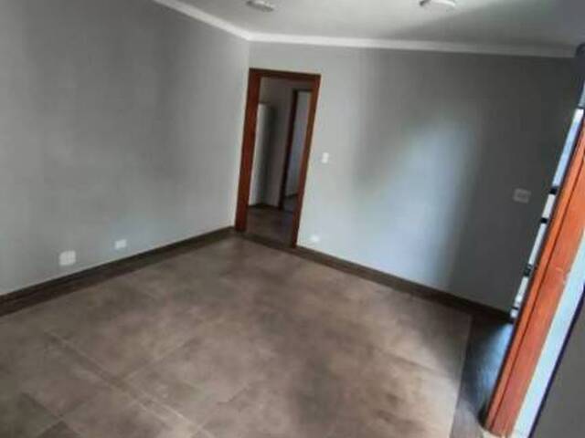 Casa para Venda em Santana de Parnaíba - 5