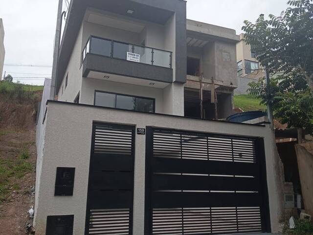 Casa para Venda em Santana de Parnaíba - 3