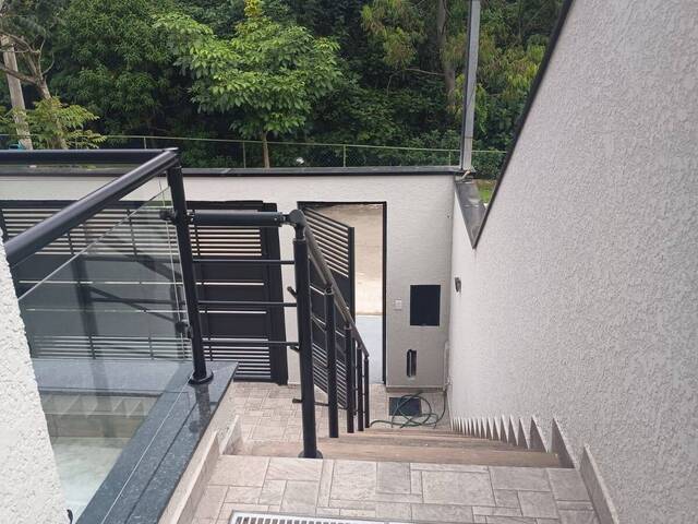 Casa para Venda em Santana de Parnaíba - 4
