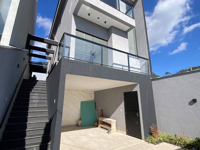 Casa para Venda em Santana de Parnaíba - 3
