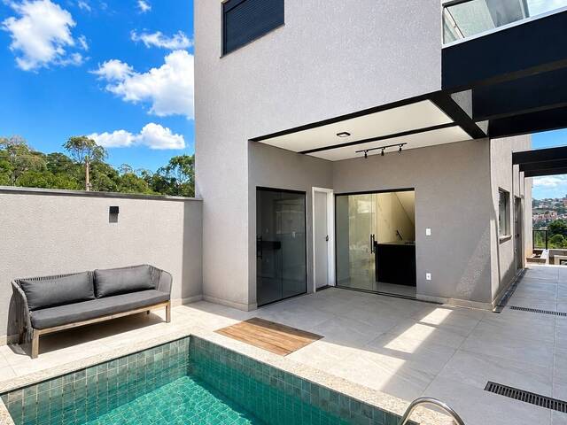 Casa para Venda em Santana de Parnaíba - 2