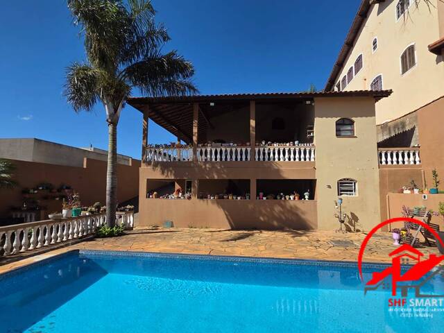 #894 - Casa para Venda em Santana de Parnaíba - SP - 1